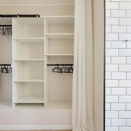 Design Et Minimaliste Prado Castellane Marsiglia
